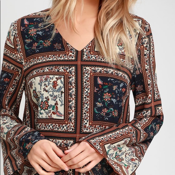 Pretty Lulus Navy and Cream Dress - Picture 4 of 4